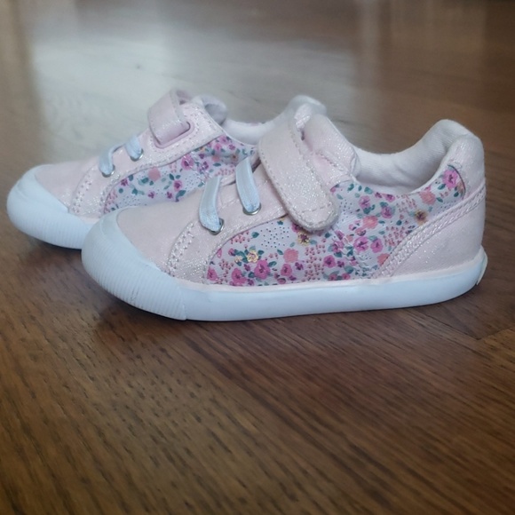 girls floral sneakers